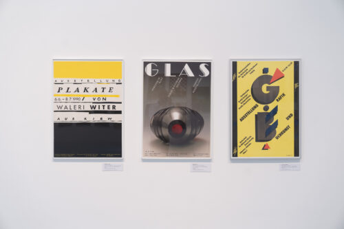 Ausstellungsansicht, Sammlungseinsichten. Plakate ostdeutscher Grafikerinnen, BLMK Cottbus, 2024, Foto: Bernd Schönberger